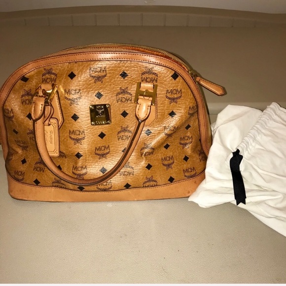 MCM Medium Heritage Canvas Bowling Bag in Cognac - Picture 3 of 16